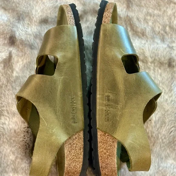 Birkenstock Green Sandals with Gold Buckles - Picture 3 of 7